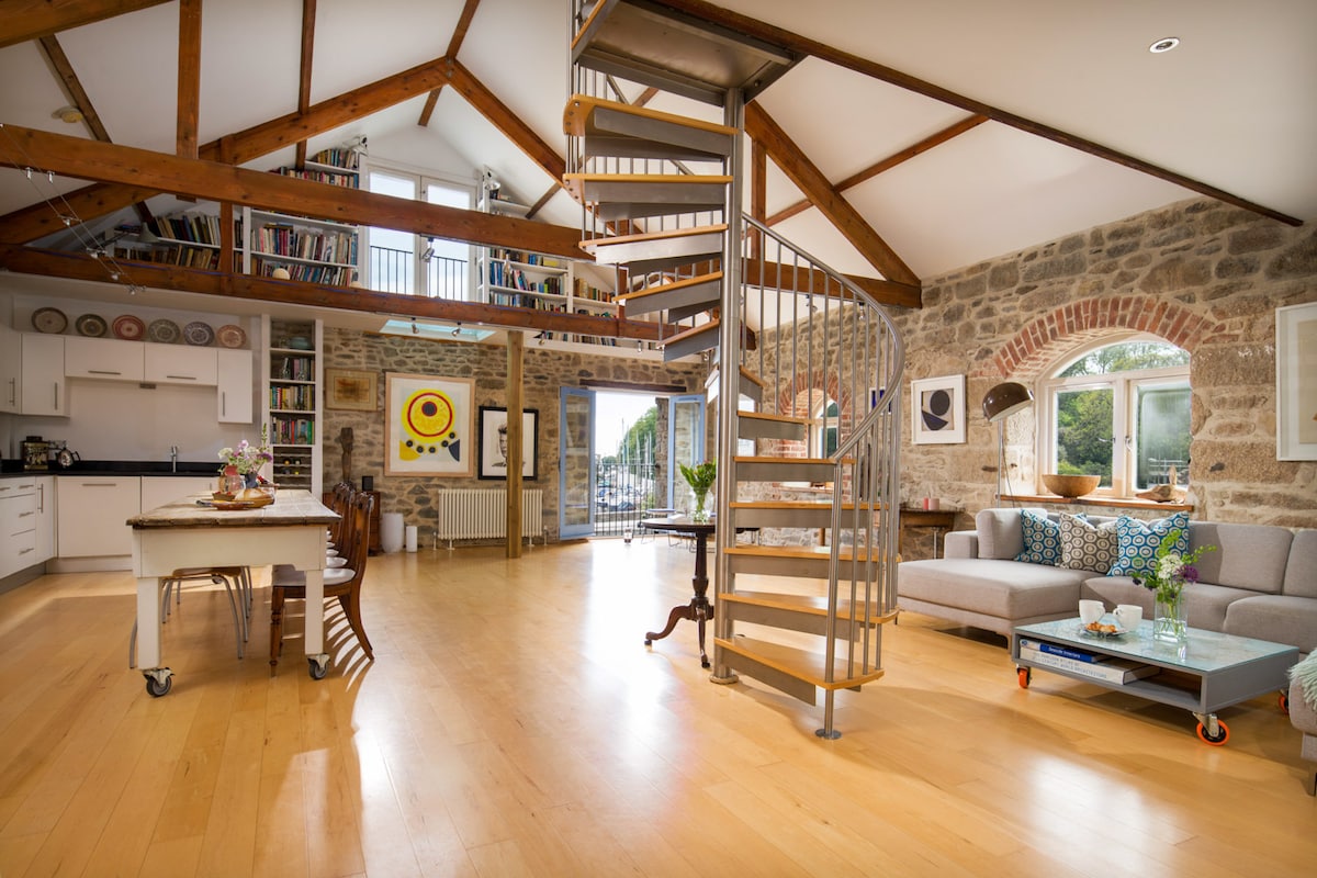 Warehouse Loft