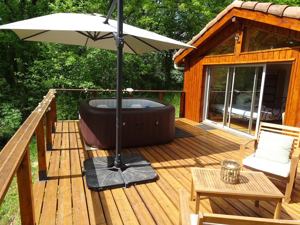 Séjour en amoureux dans un chalet avec jacuzzi Spa