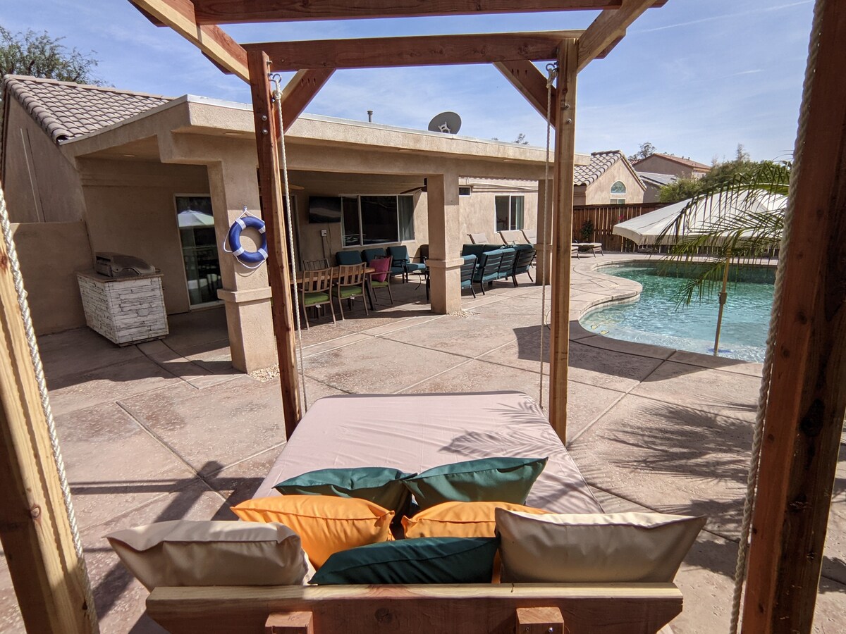 Rancho El Ocaso: 4BR Poolside Family Retreat