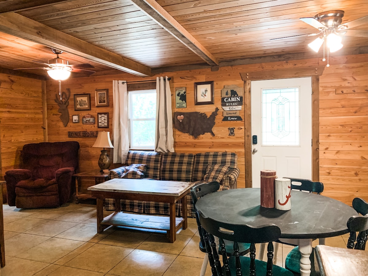 Skyline Cabin Minutes from Walls of Jericho