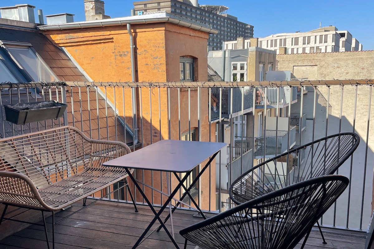 顶层公寓–湖景和屋顶露台