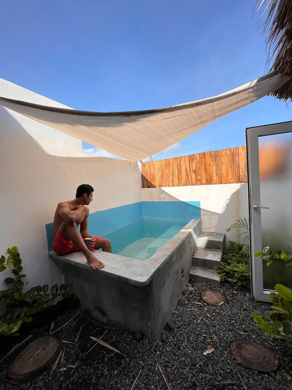 Iguanas Bungalow /private bathroom and pool! AZURA