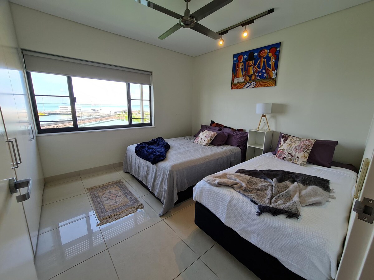 Darwin Waterfront Amazing harbor views 2 BR, 2BTR