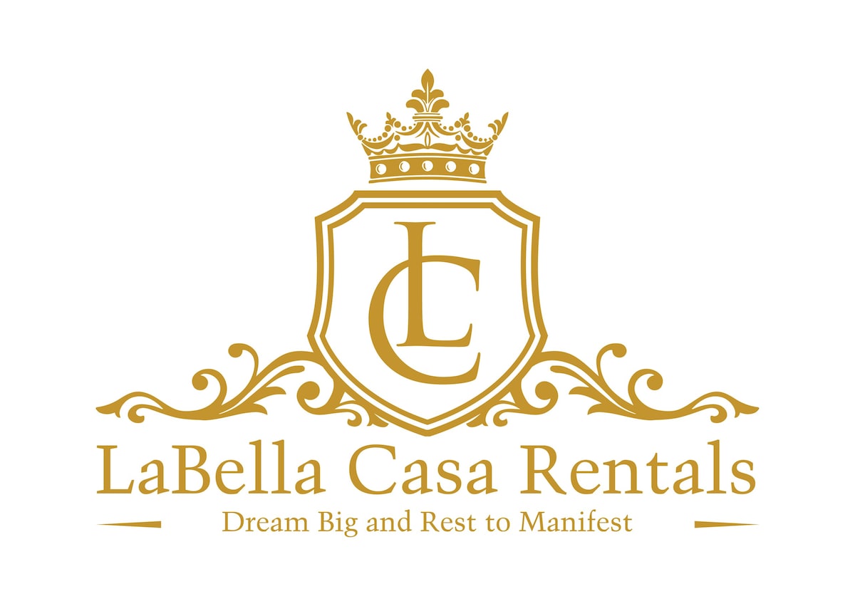 LaBella Casa -全新入住14人+大型游泳池/后院