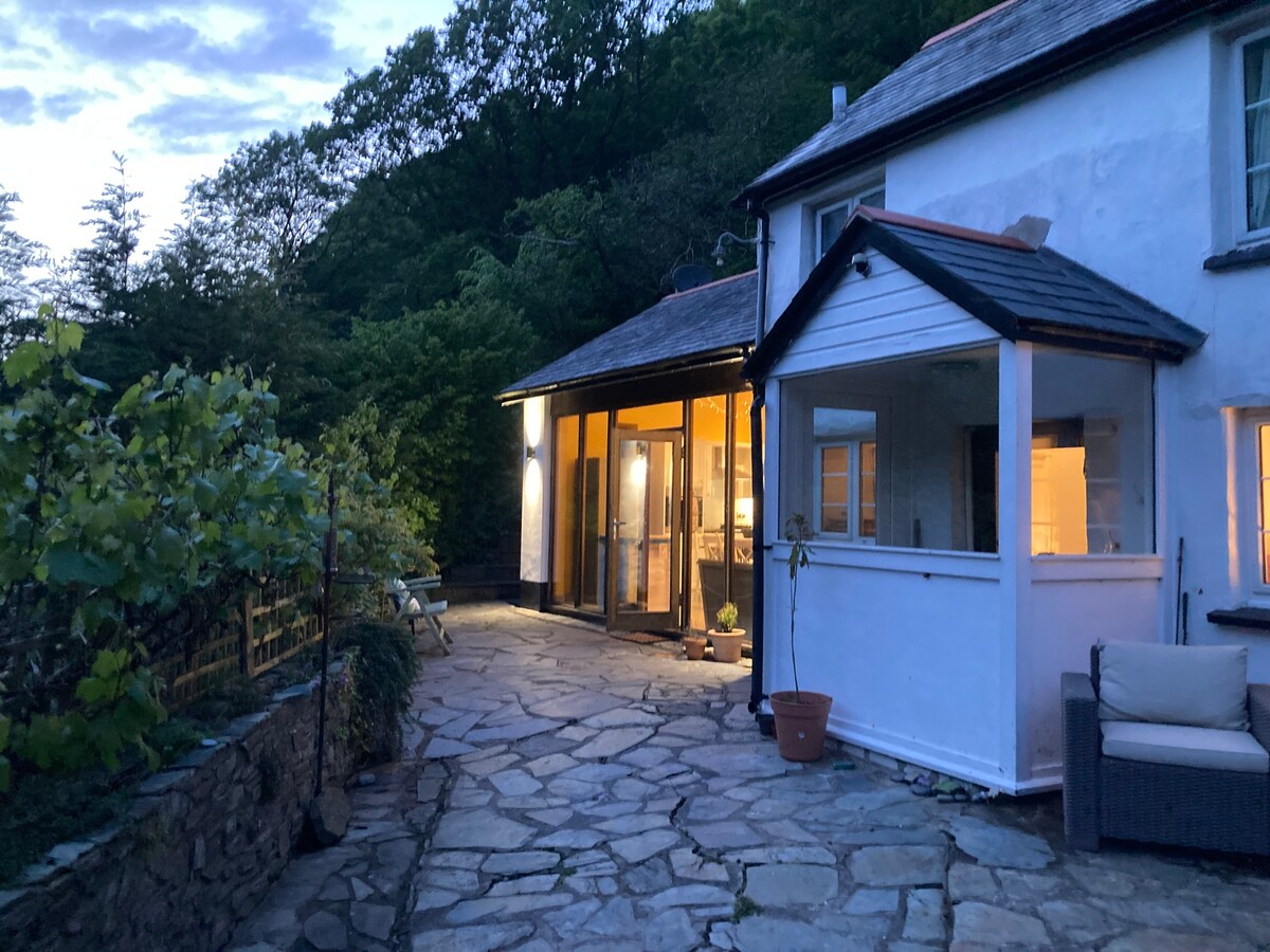 Rose 's Cottage and Studio, Bucks Mills