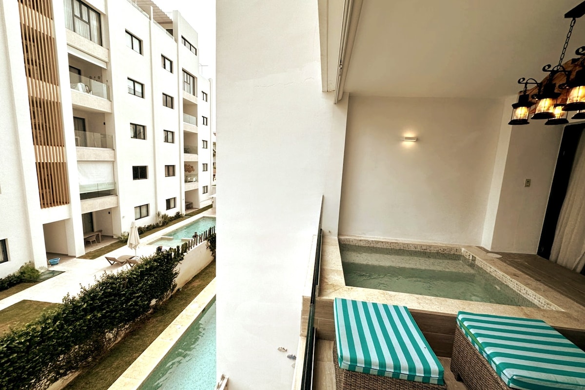 蓬塔卡纳带私人泳池的美丽公寓
