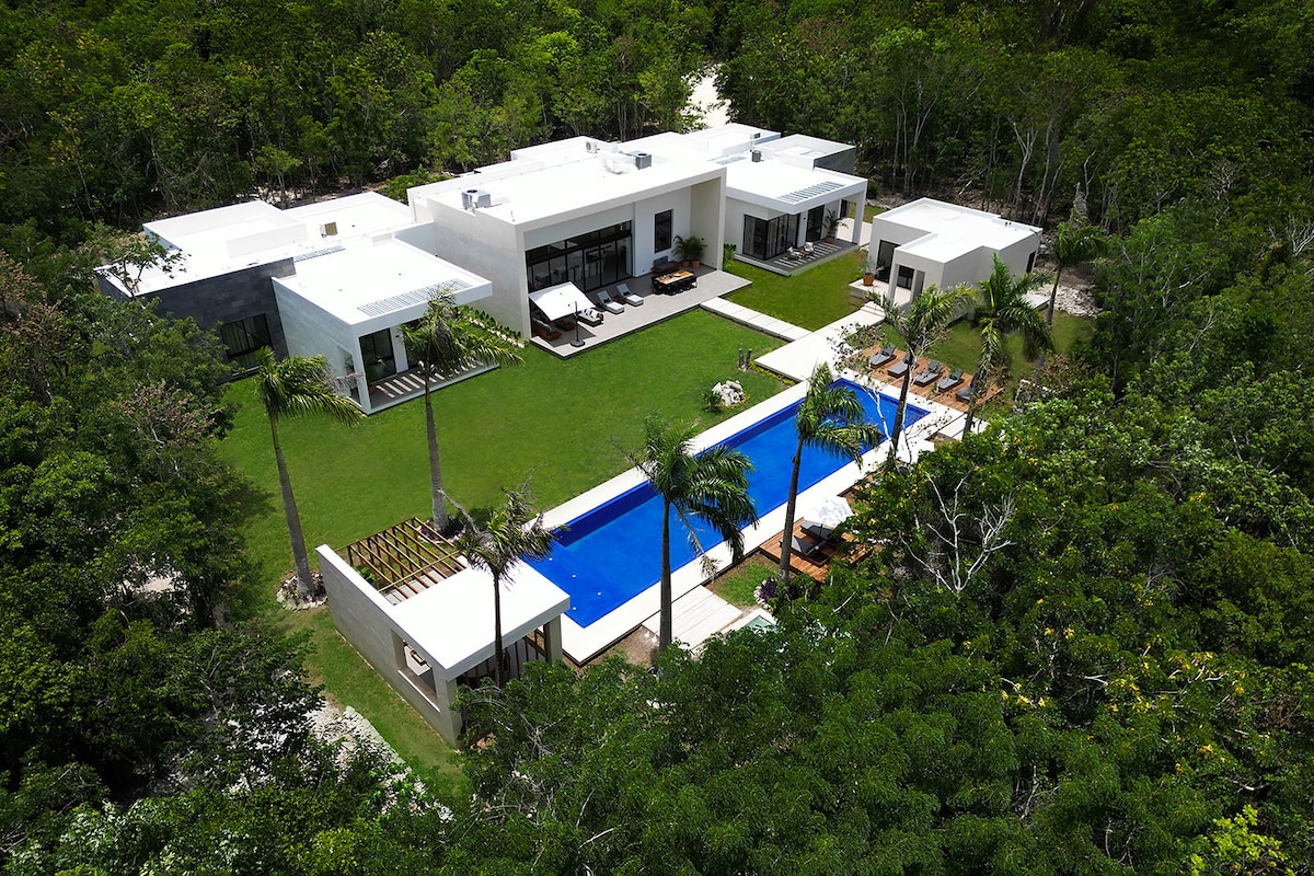 L'and is a Luxury 7-bedroom Villa like no other.