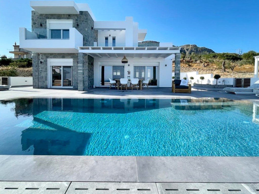Villa Helena - Luxury with private pool & sea view