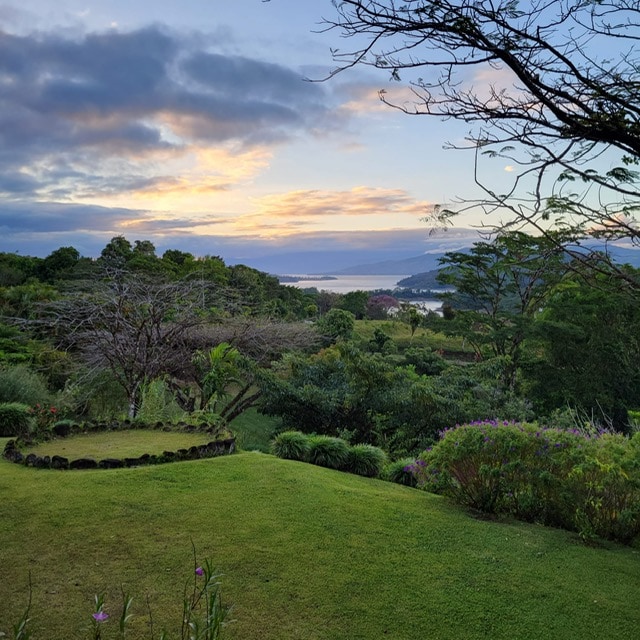 Lake Access and Breathtaking Views at Casa Malecu