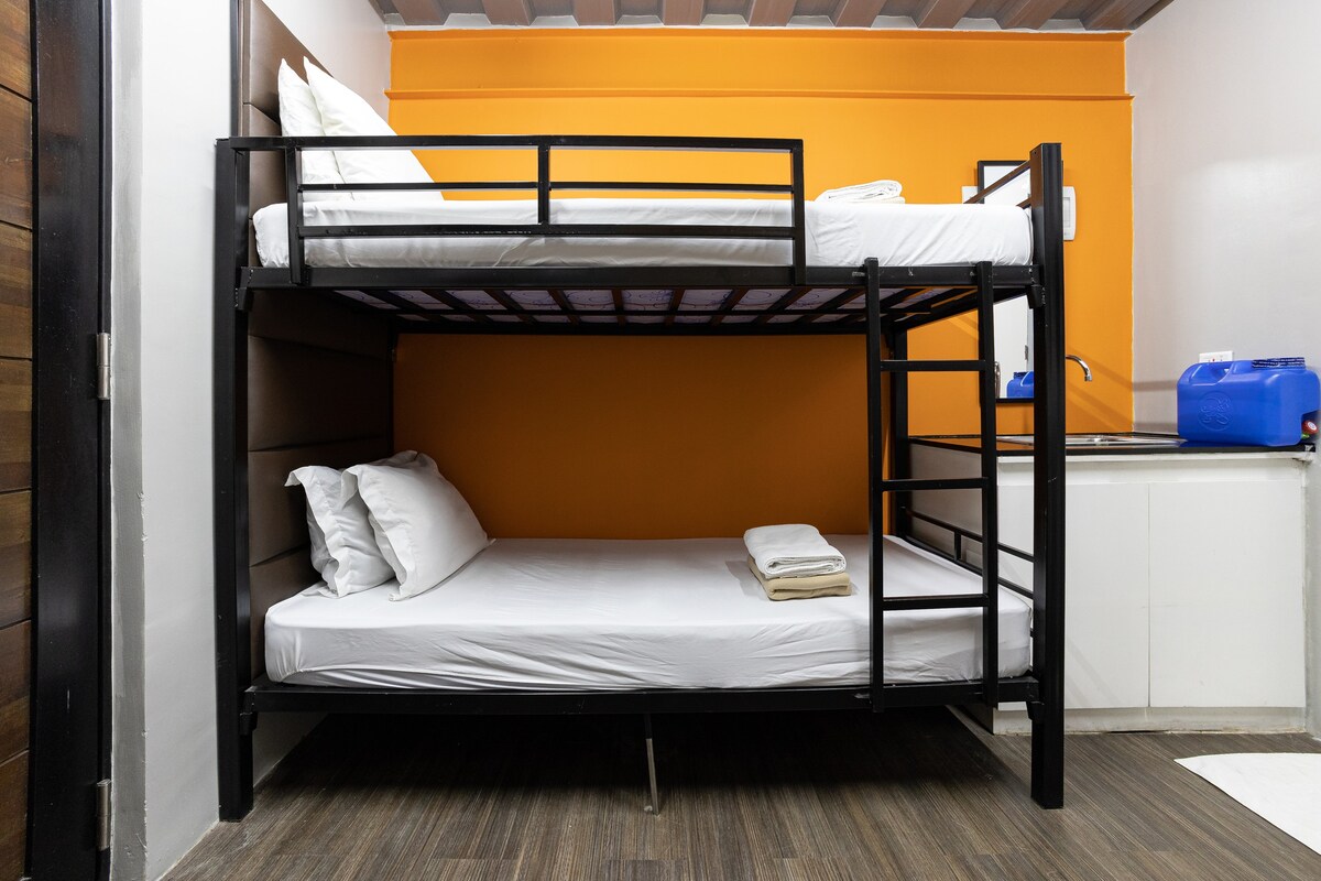 District Inn - Standard Bunk Bed Room A