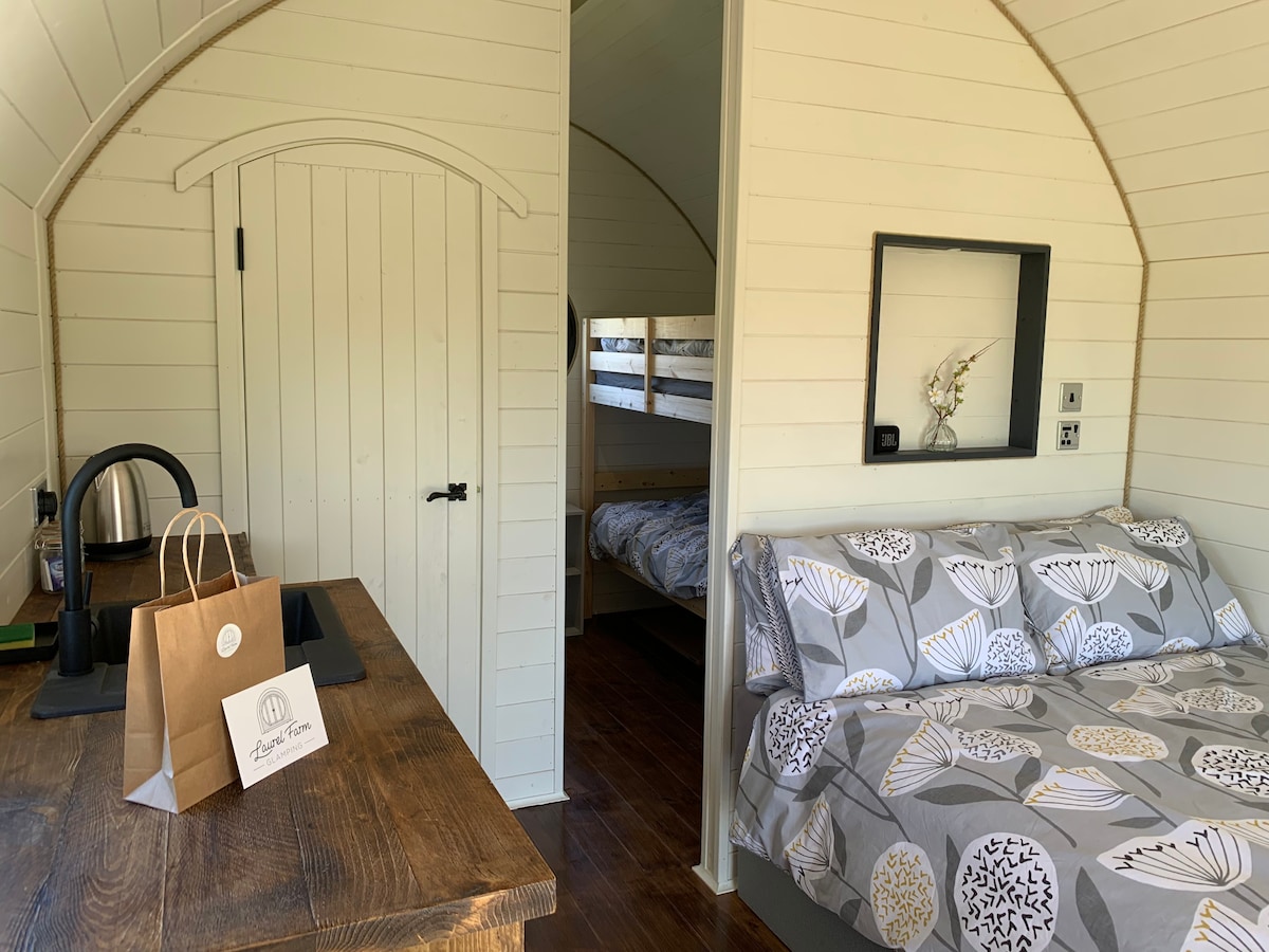 Family Glamping Pod & Hot Tub in Somerset - Wren