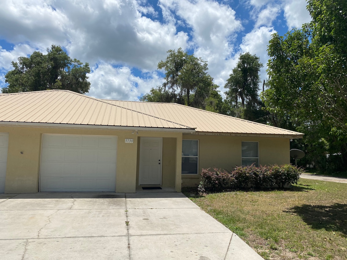 Cozy 2BR Home | Car Garage