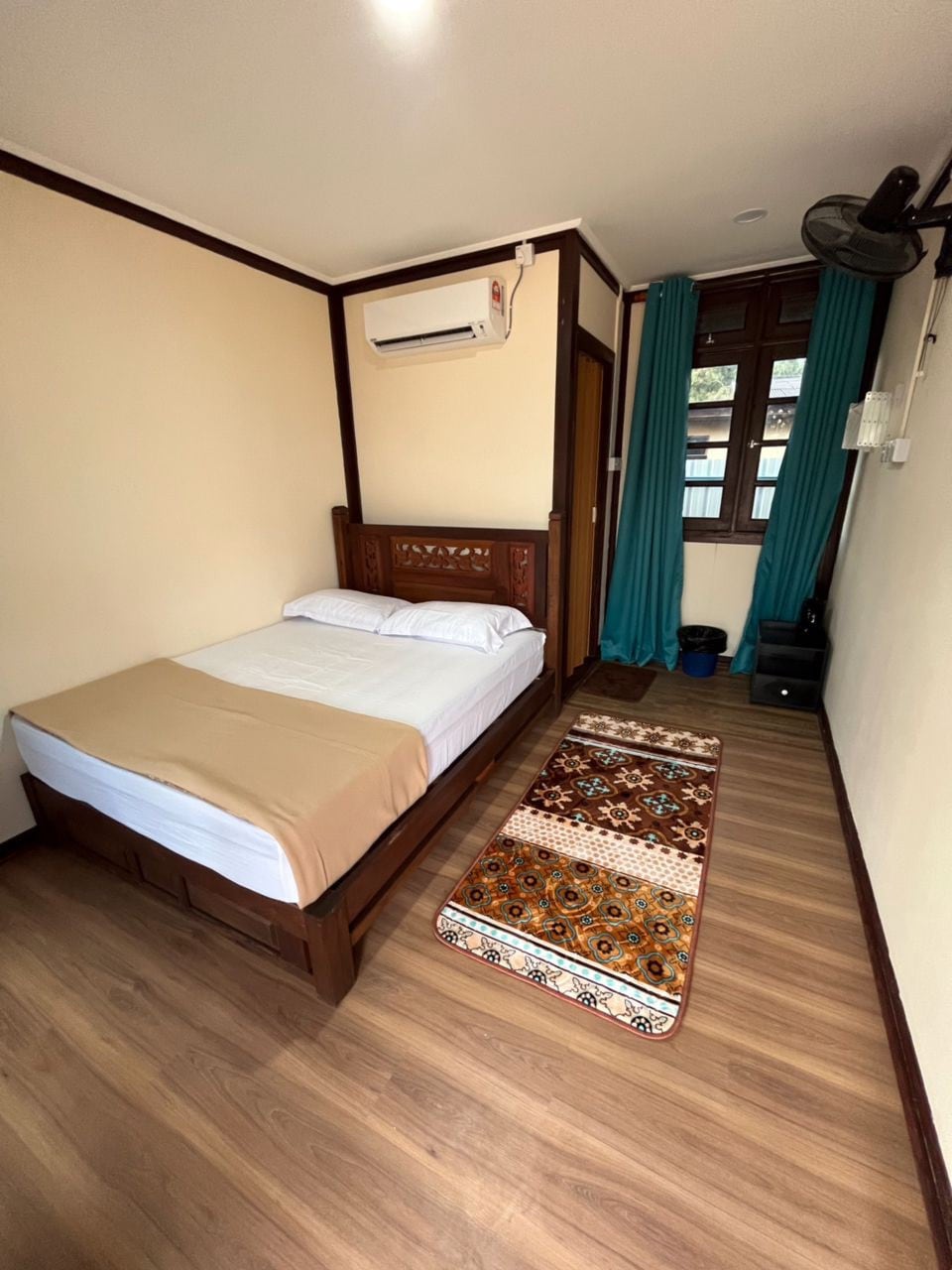 ROOMSTAY INAP NEKMI带泳池（ ZAMIA ）