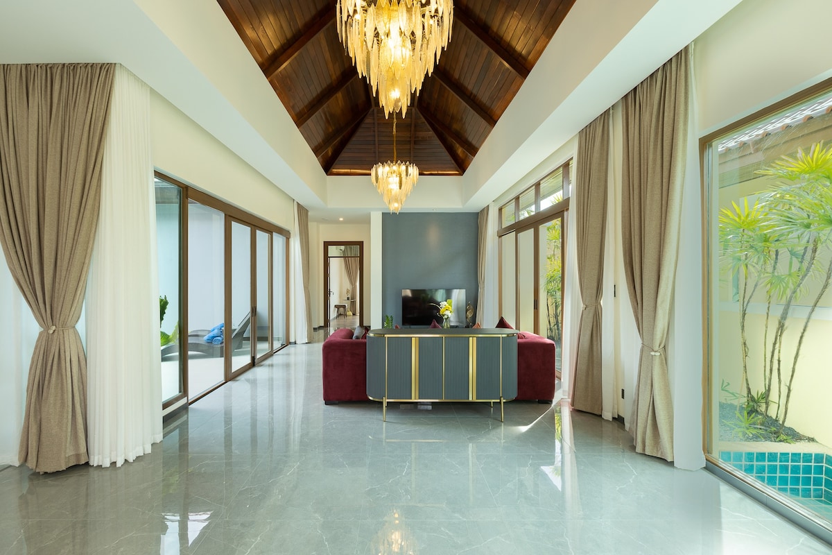 Super Luxury 2BR Pool Villa @ Bangtao Beach