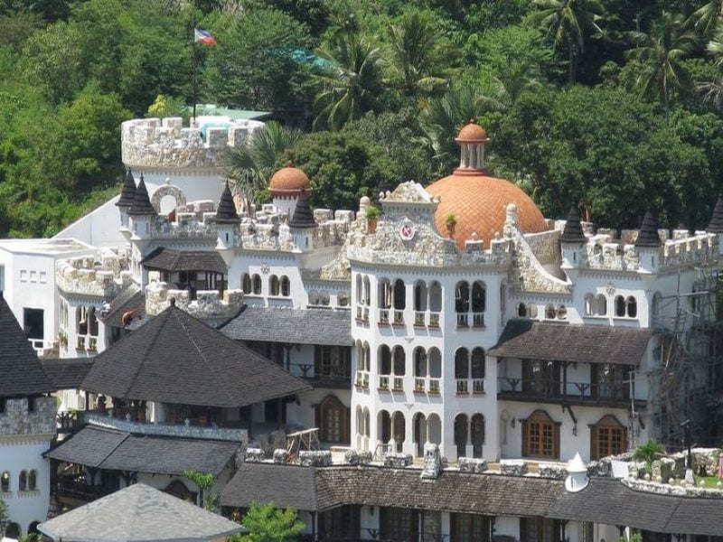 Tropicana Castle Dive Resort- Family w/ Connecting