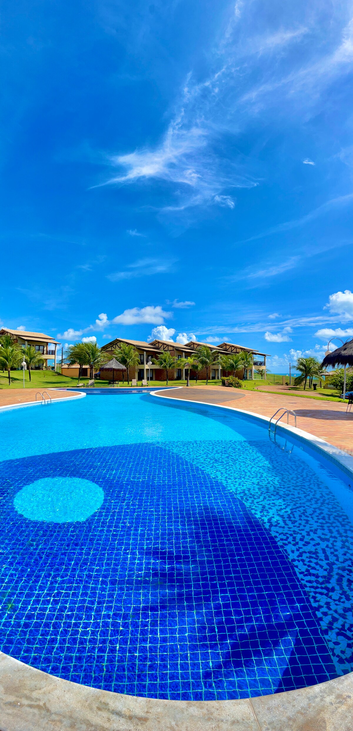 Condomínio Encantador Piscina e Praia