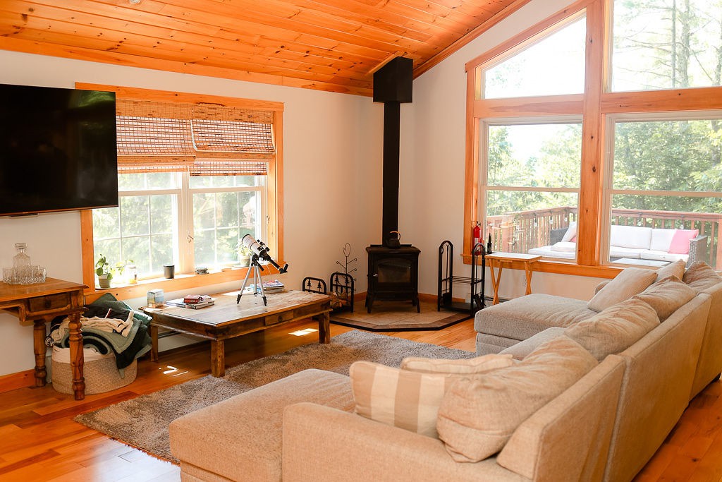 Charming 3 BR + Loft & Workspace - Close to Sebago