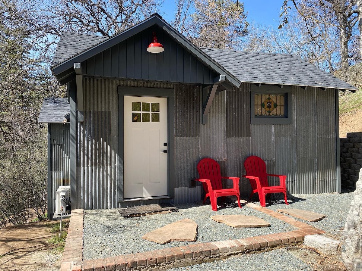 The Cabin at Three Falls Ranch