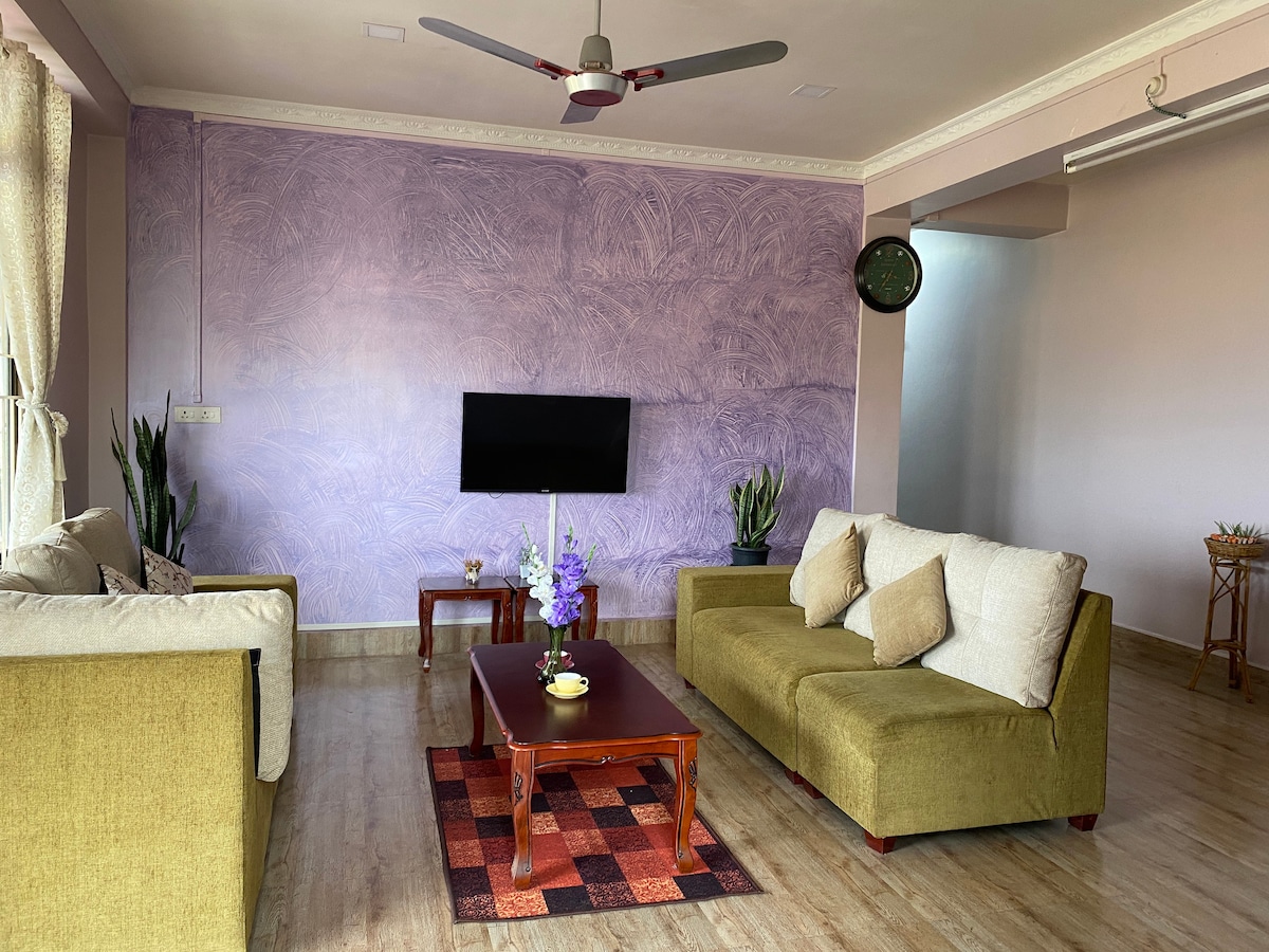 Bright & tidy 3 BHK Apartment with a view