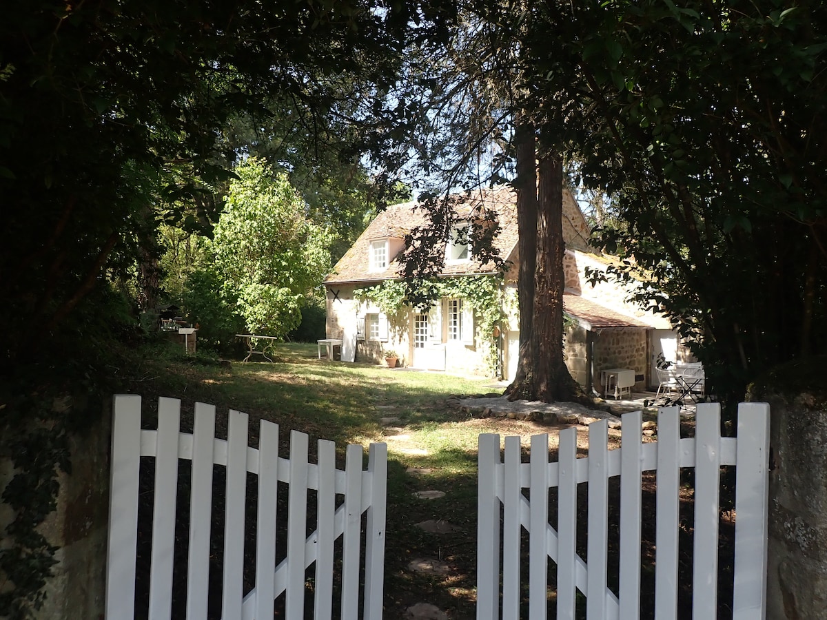 Charming renovated cottage surrounded by nature.