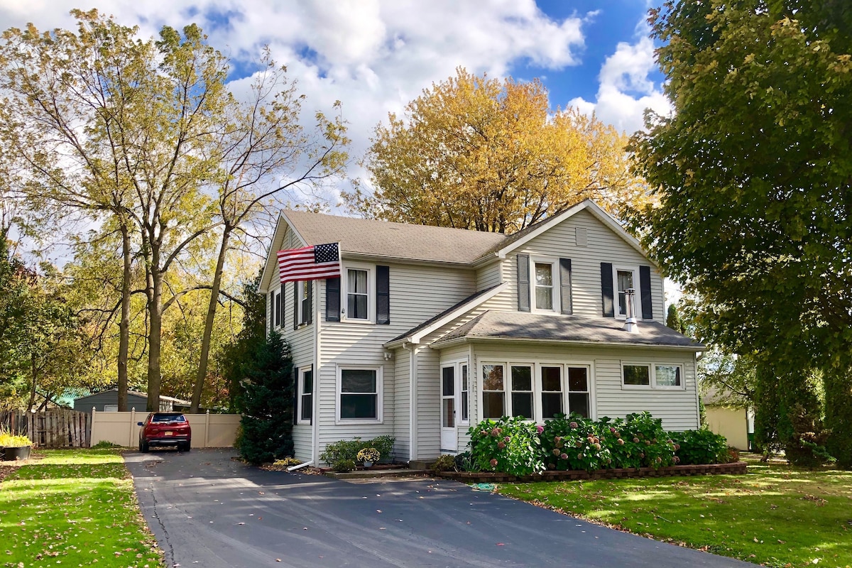 Lummis St Bungalow located in Sodus Point NY!