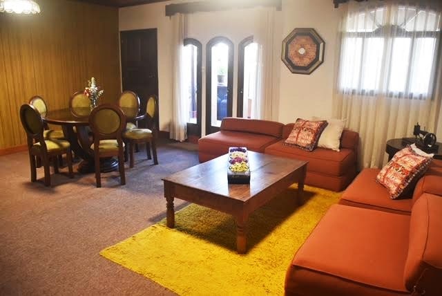 Exclusive!  Apartment in La Calle del Arco