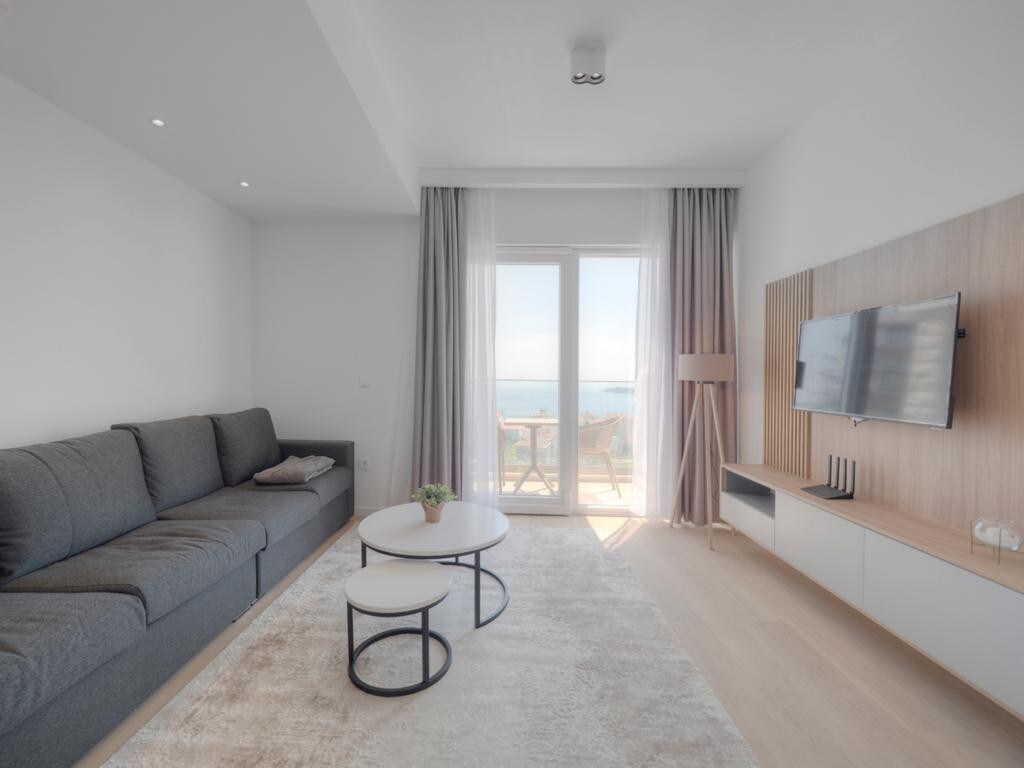 Horizon One Bedroom公寓，可俯瞰海景Romi