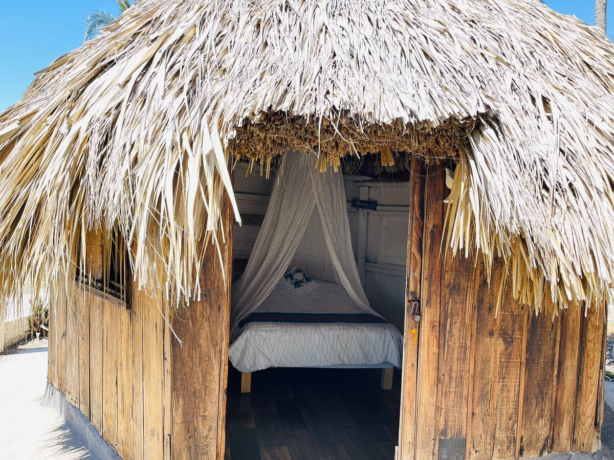 美丽的海滨小木屋， El Bejuco Michoacán。