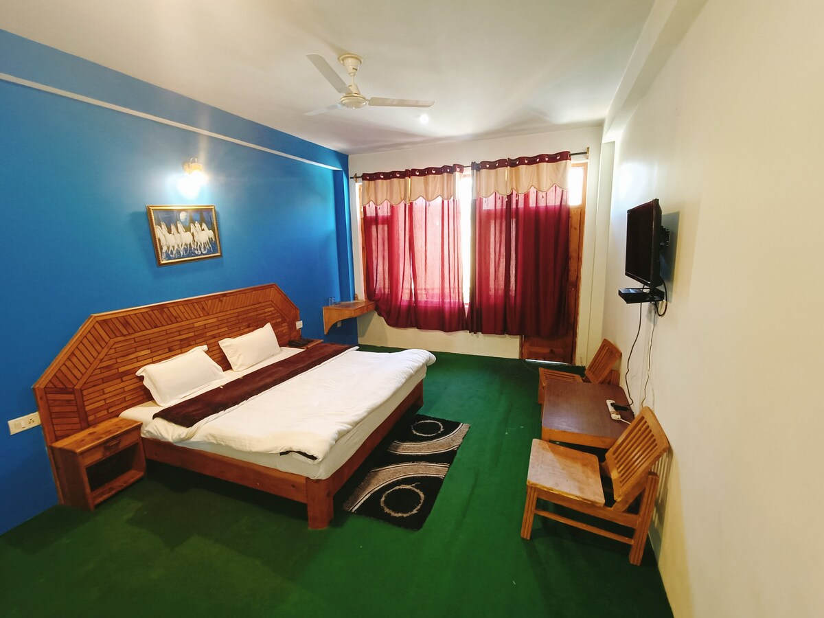 Deluxe Room at Hotel Haraya - CP