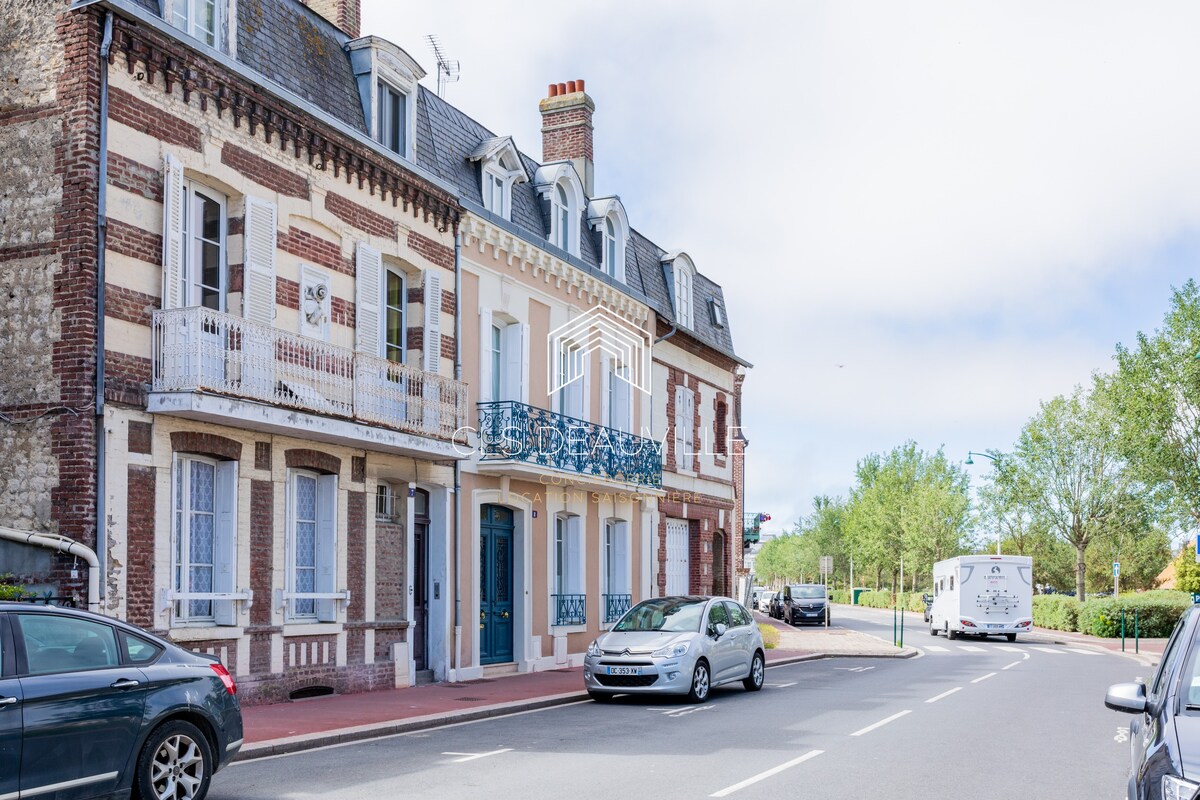 Les Mouettes 1 C.L. Deauville