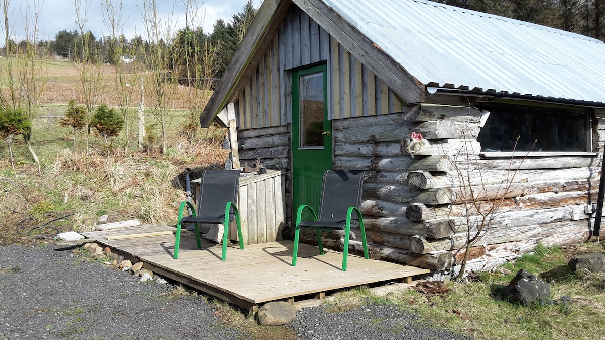 Araidh Log Cabin, Glendale, Isle of Skye.