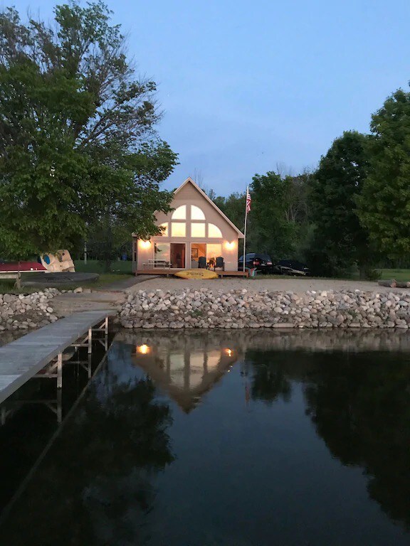 Sandy Shores Lake House in Frankfort, Michigan