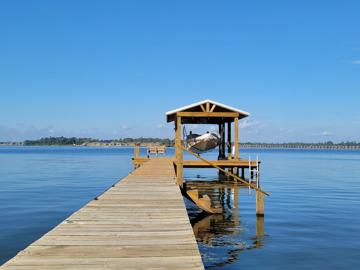 日落小屋（ Sunset Lodge ） -湖滨、热水浴缸、钓鱼等！