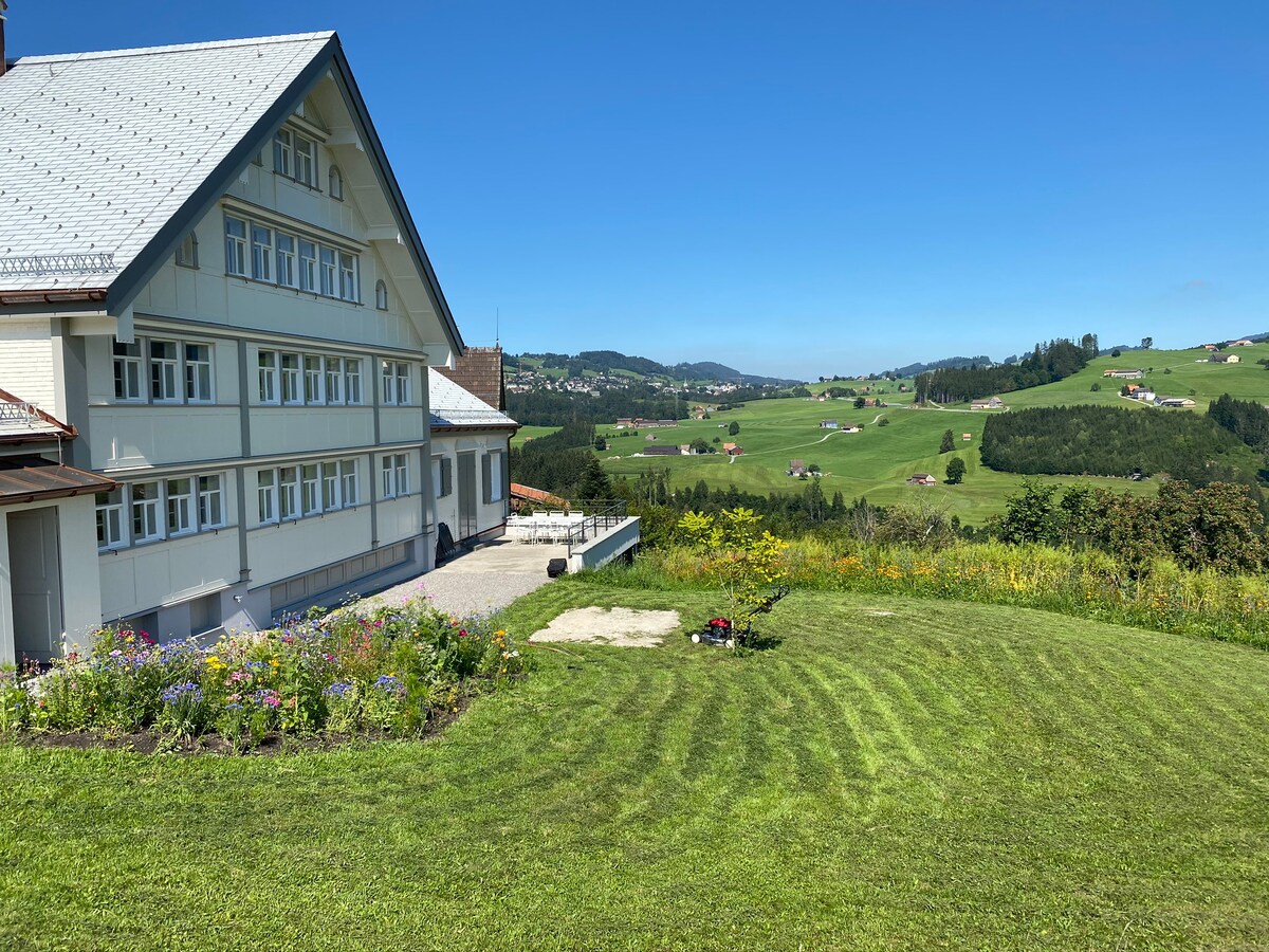 Generous historical protected Appenzell house