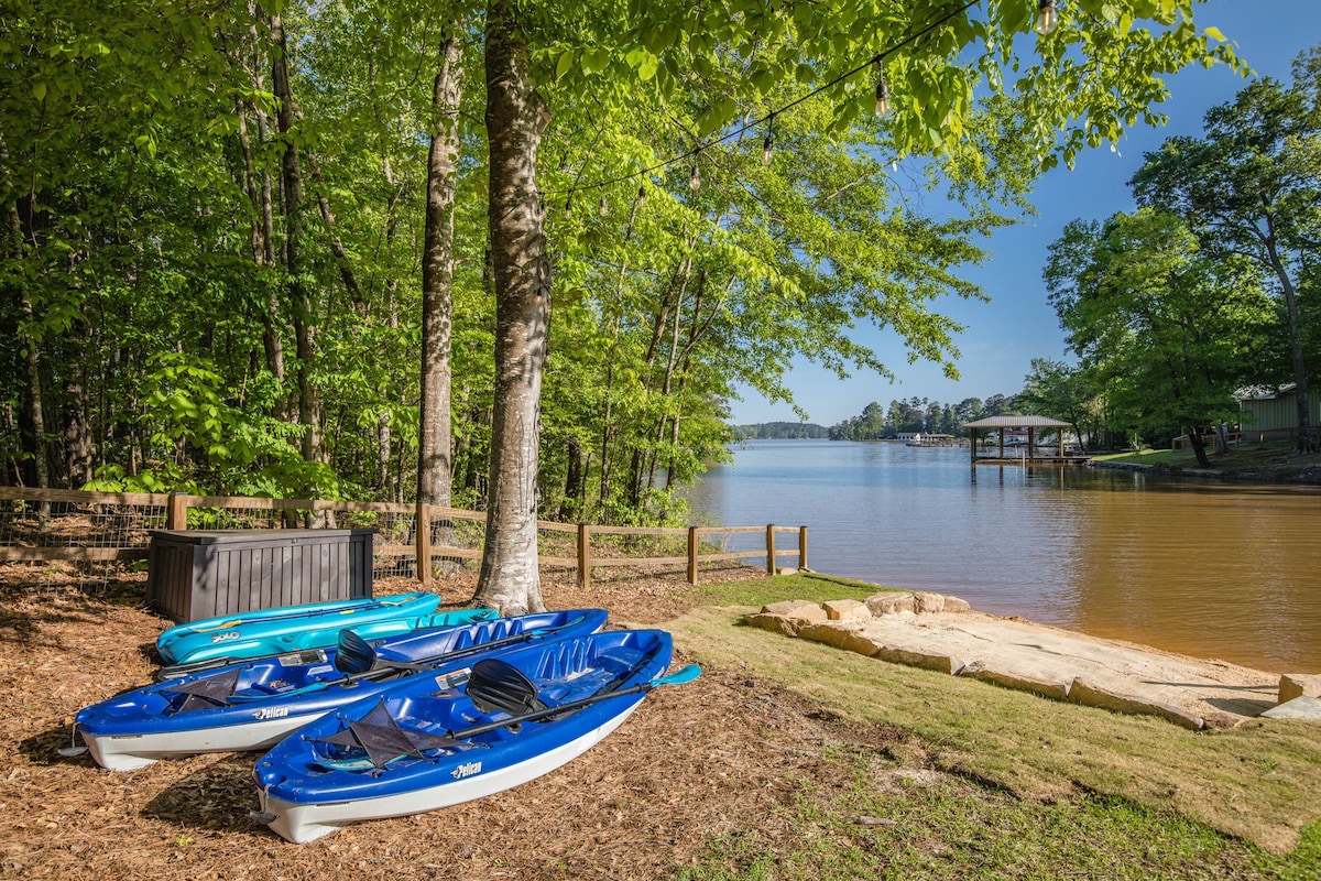 Babo's Bungalow on Lake Martin