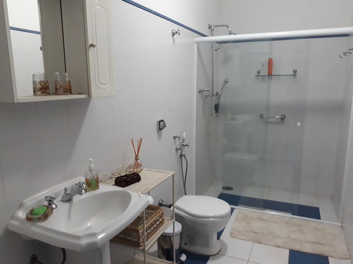 Casa  Antiga com charme e piscina - quarto4