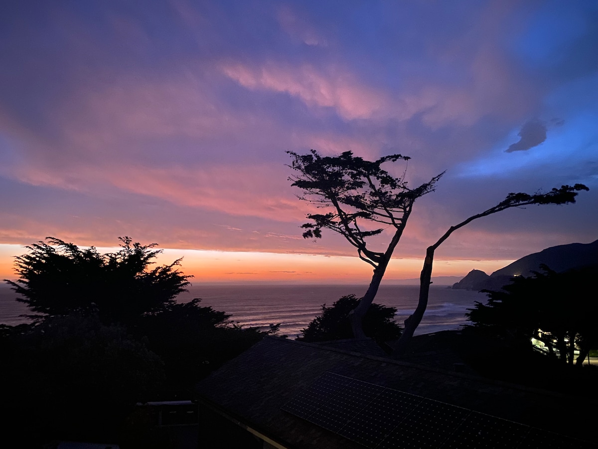 从现代住所欣赏非凡的海景