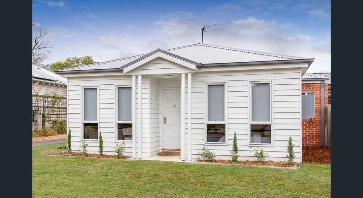 Nice new house in Ballarat East