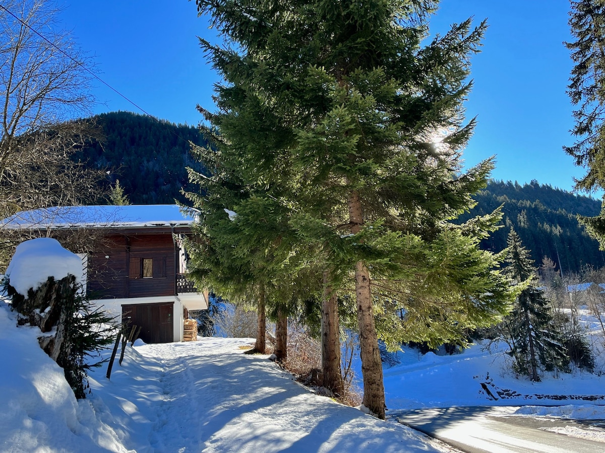 The Cedar Lodge - Nature Cottage