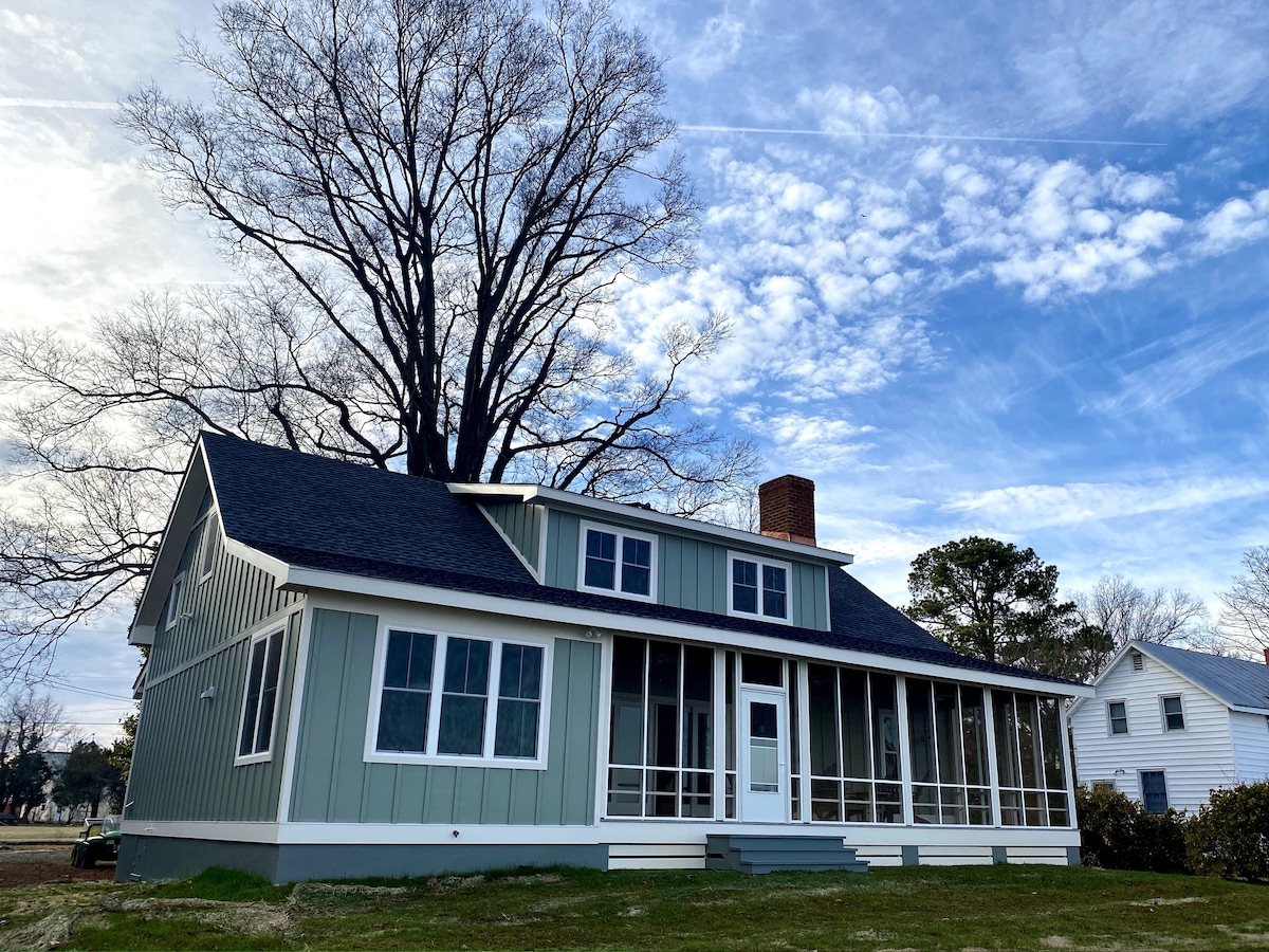River + Beach Front Cottage 4 BR ADA Northern Neck
