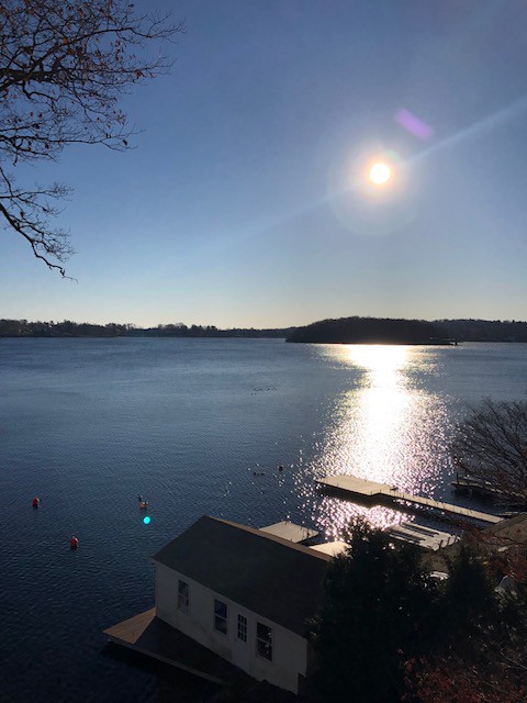 Gorgeous Lake Front House just 1 Hour from NYC