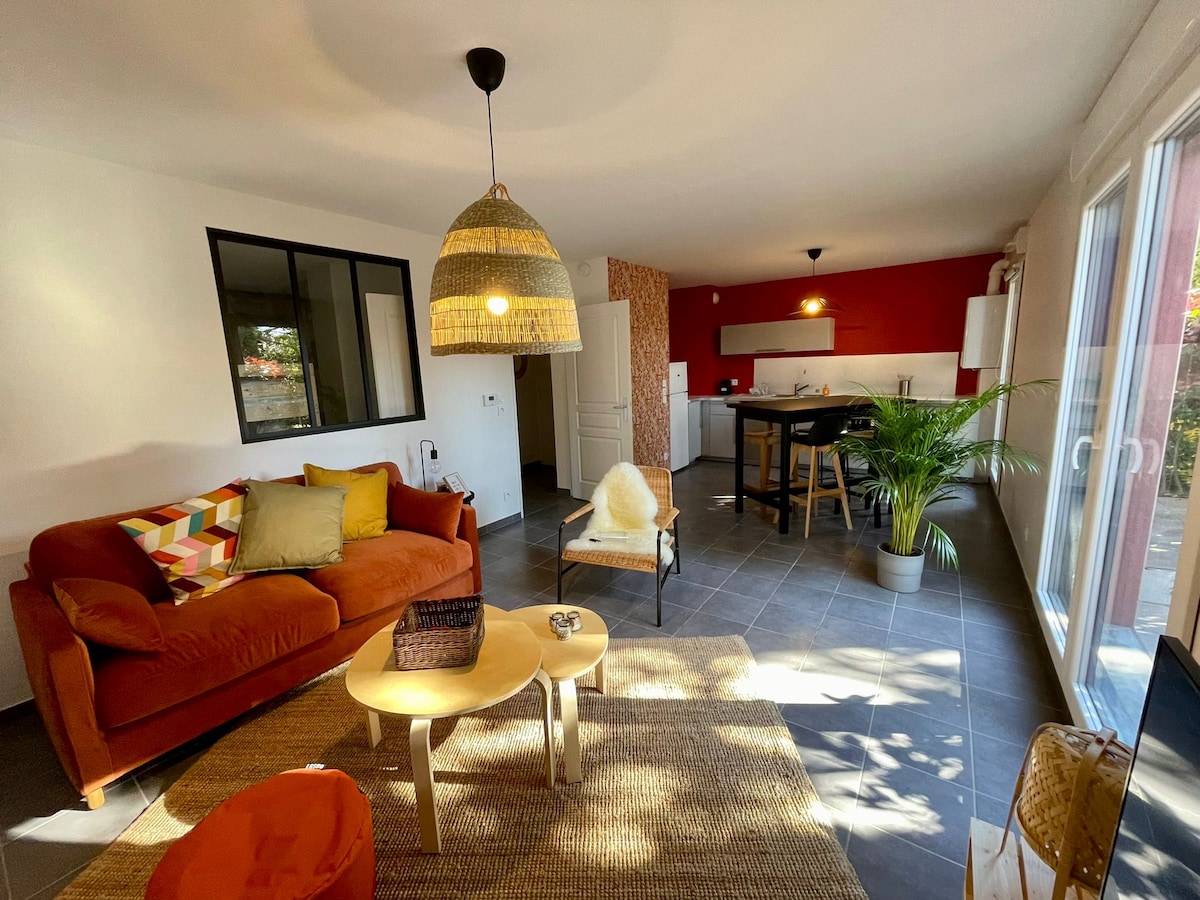 Appartement avec jardin entre Eurexpo et StExupery