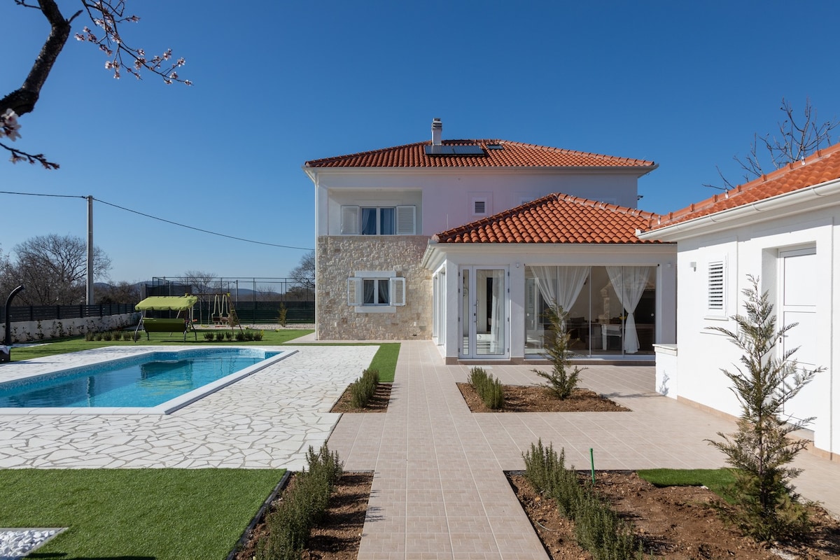 Villa Darina | Adriatic Luxury Villas