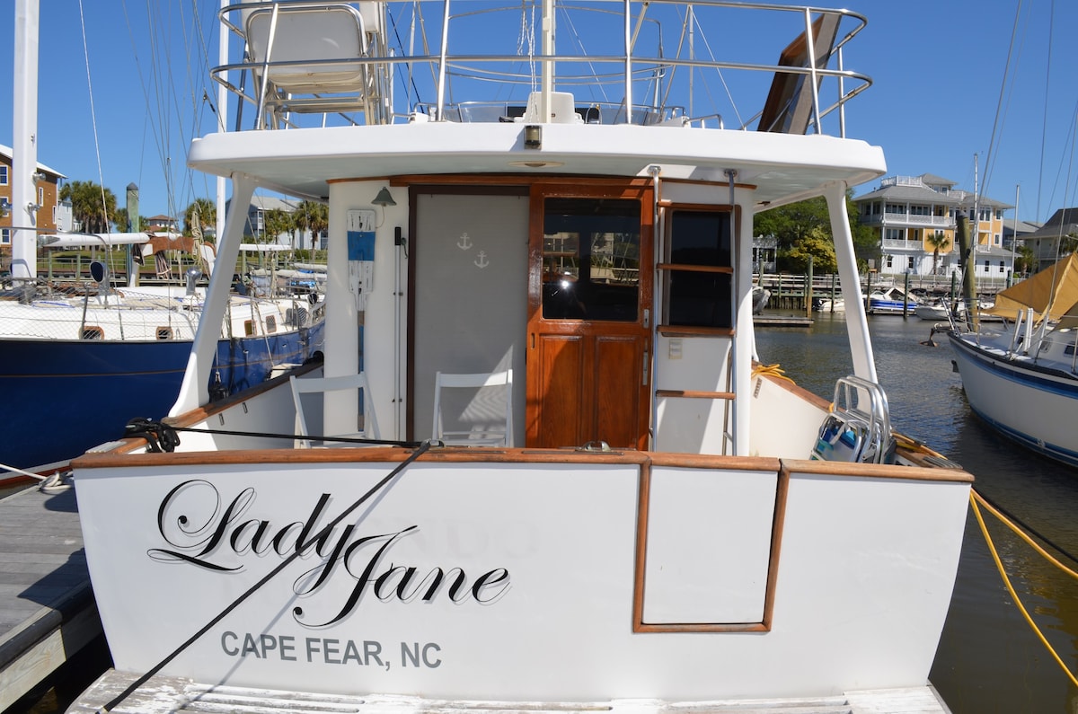 「LADY JANE」- 34英尺游艇，步行即可抵达海滩