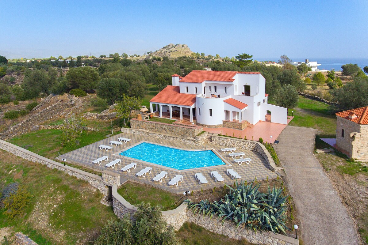Villa Krokali in Lindos with swimming pool