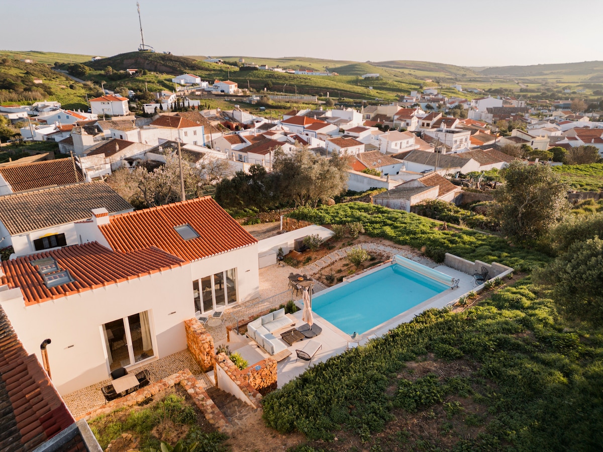 Villa für 8 Personen mit Pool und Außenbereich