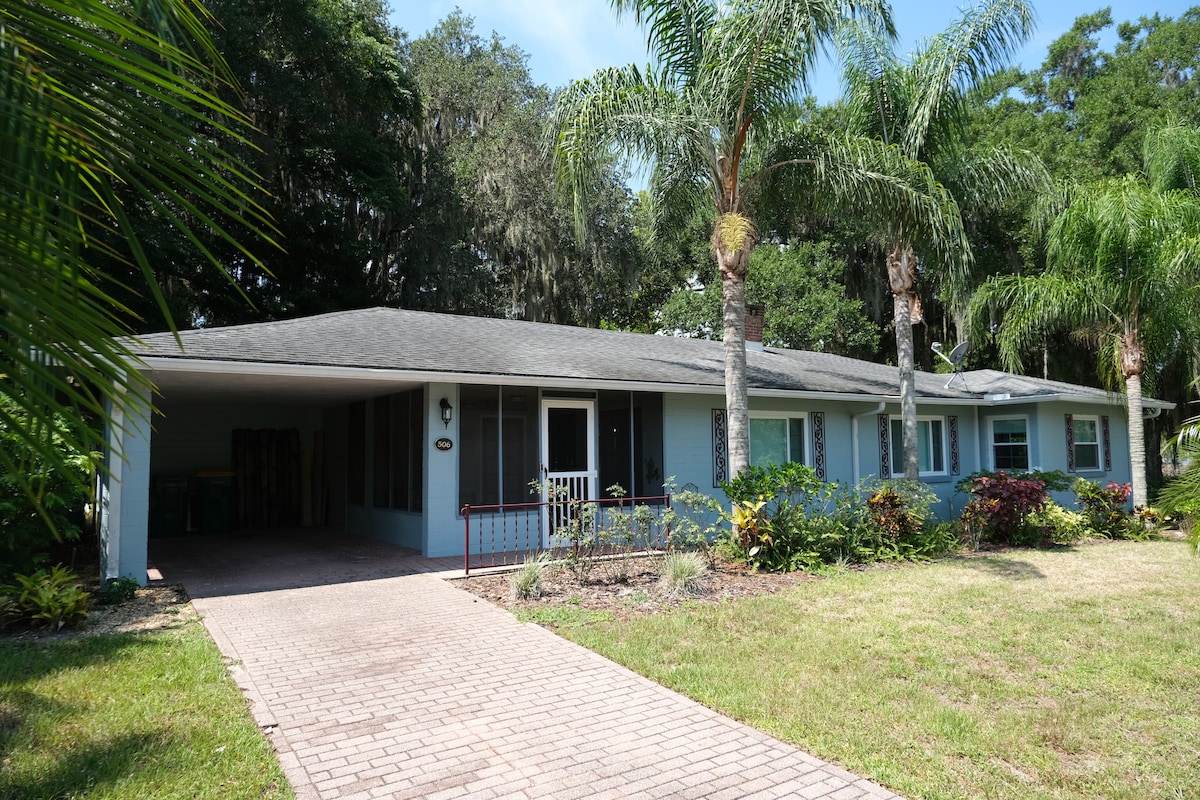 Beautiful cottage in the heart of historic Mt Dora