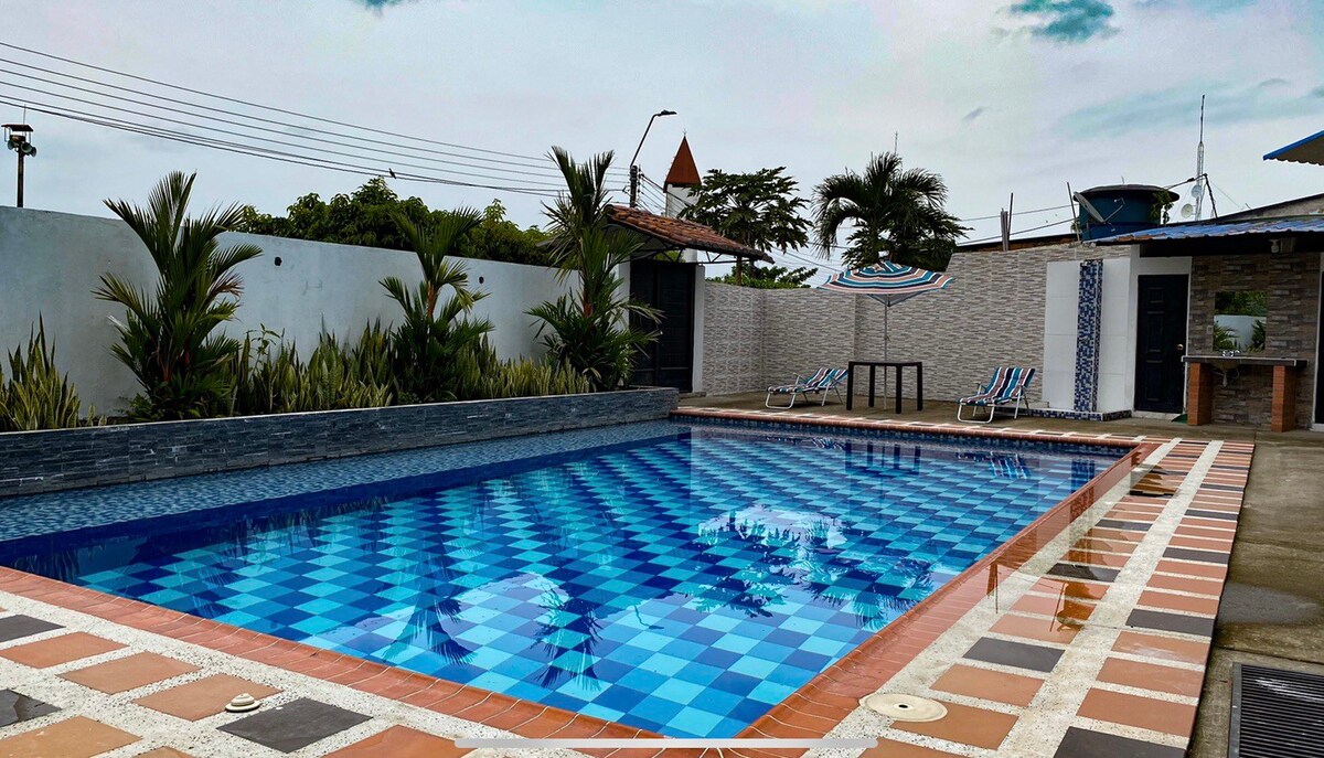 带泳池的休息室- Tauramena Casanare
