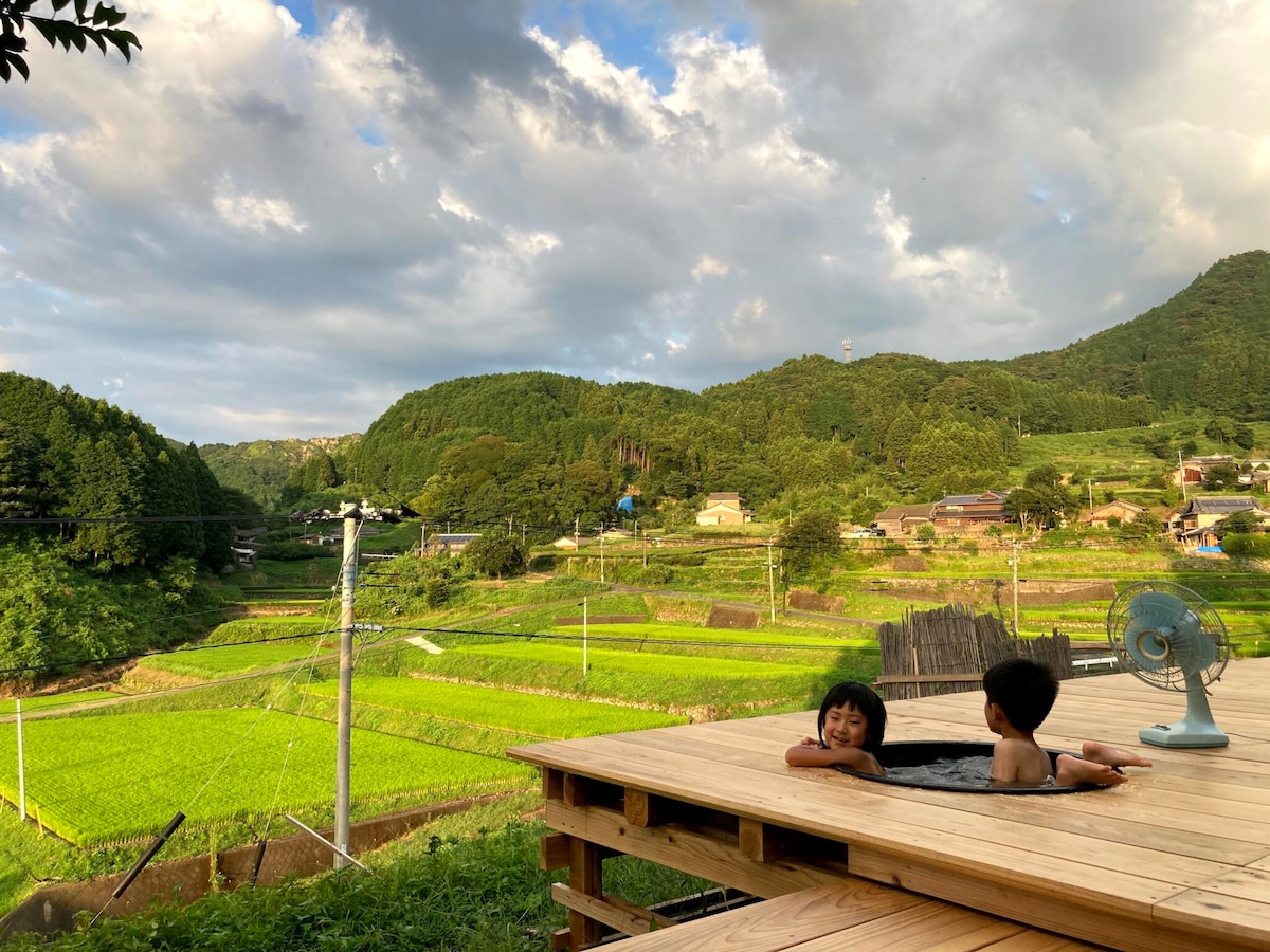 每天独家老房子，俯瞰美丽的水稻梯田Minpaku oniwa豪华1晚，可预订2人以上的2餐