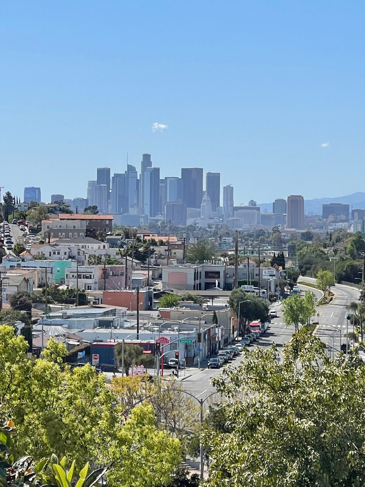 令人惊叹的洛杉矶景观；私人房源，免费停车。